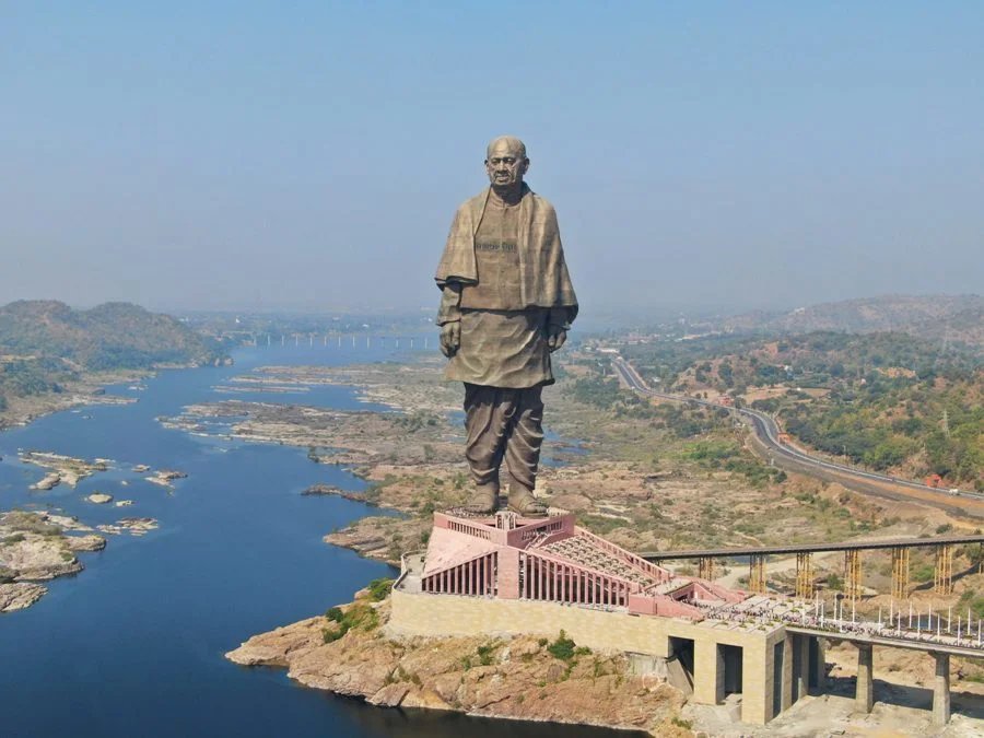 Surat to Statue of Unity Taxi